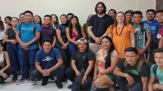 Nos dias 1º e 2 de junho de 2026, a Formação Acadêmica Indígena (FAIN), programa de Ação Afirmativa da Universidade Federal do Oeste do Pará (Ufopa), realizou duas edições da oficina “Conhecendo a IA”, voltada para apresentar, de forma simples e prática, o que é a Inteligência Artificial.